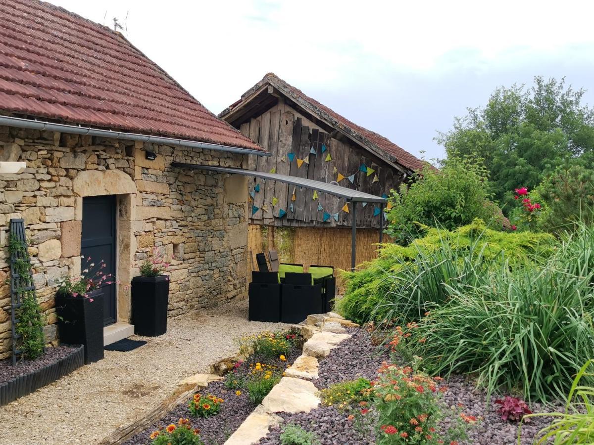 Le Mas De Carrie Bed and Breakfast Parisot  Exteriör bild
