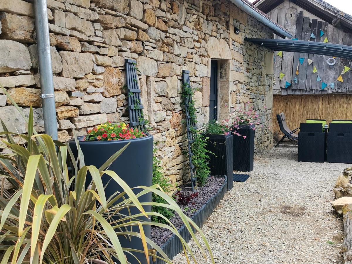 Le Mas De Carrie Bed and Breakfast Parisot  Exteriör bild