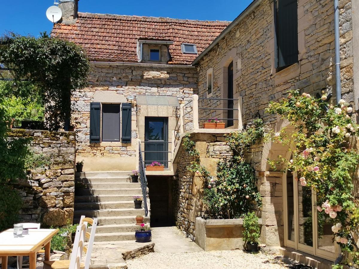 Le Mas De Carrie Bed and Breakfast Parisot  Exteriör bild