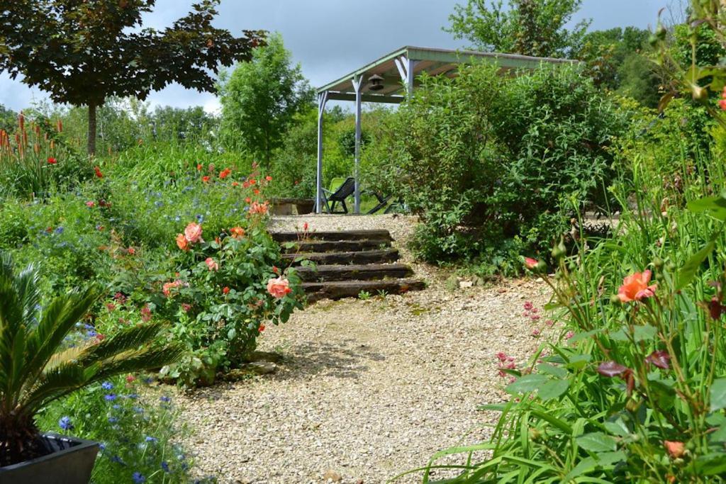 Le Mas De Carrie Bed and Breakfast Parisot  Exteriör bild