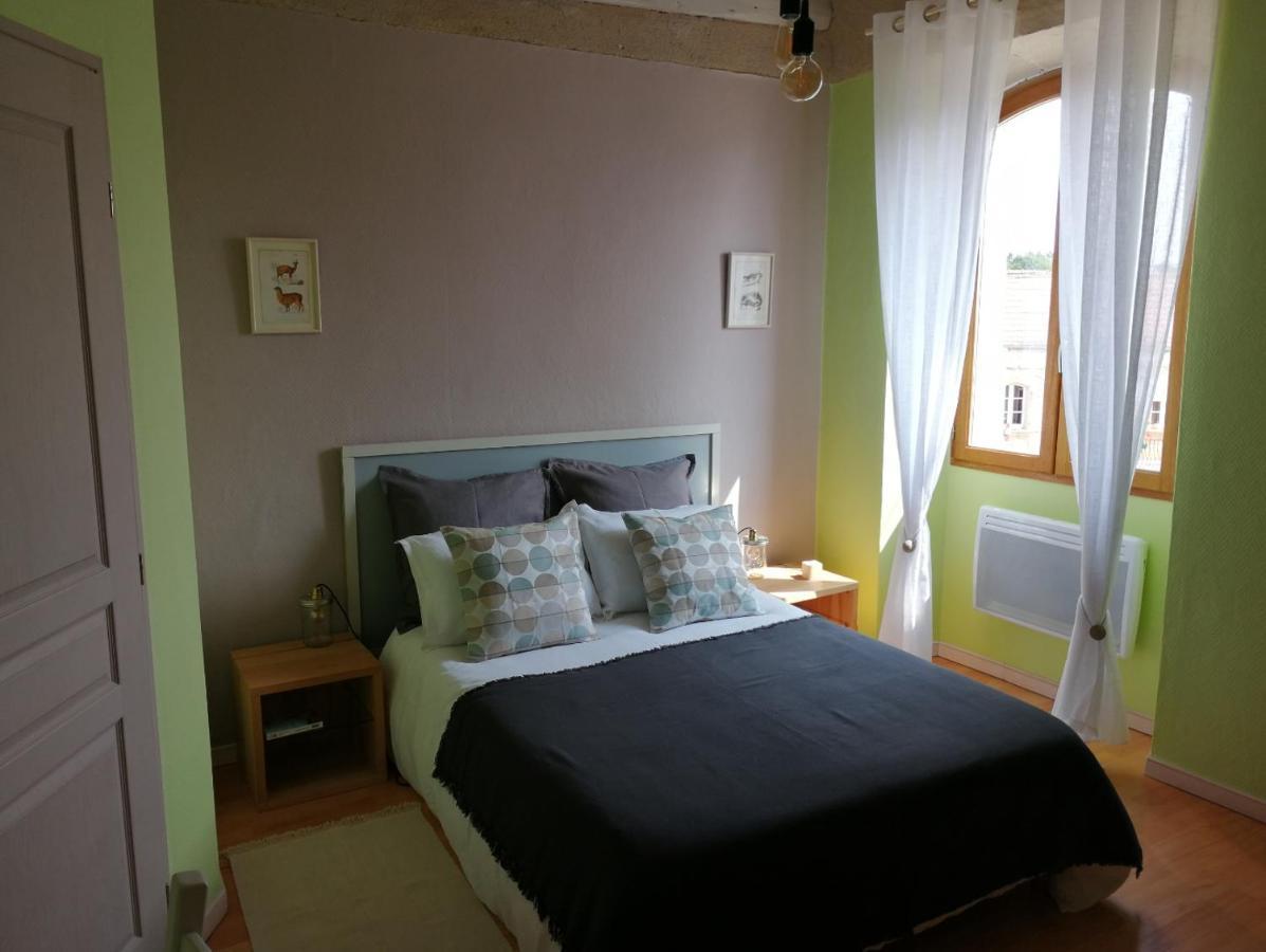 Le Mas De Carrie Bed and Breakfast Parisot  Exteriör bild
