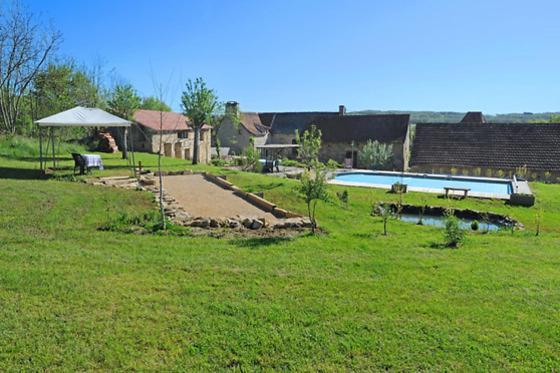Le Mas De Carrie Bed and Breakfast Parisot  Exteriör bild
